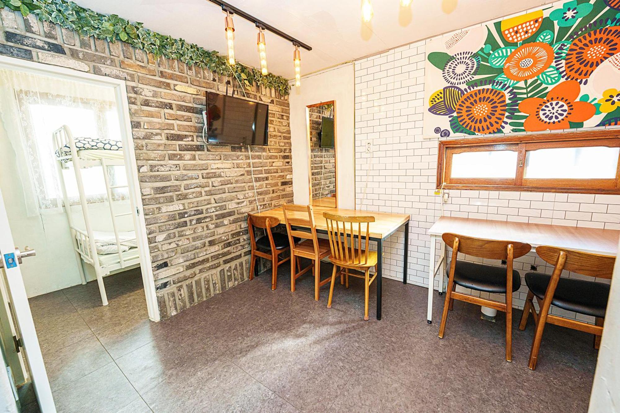 Apartemen 3-gu&anne House Hongdae 6room & 4bath House