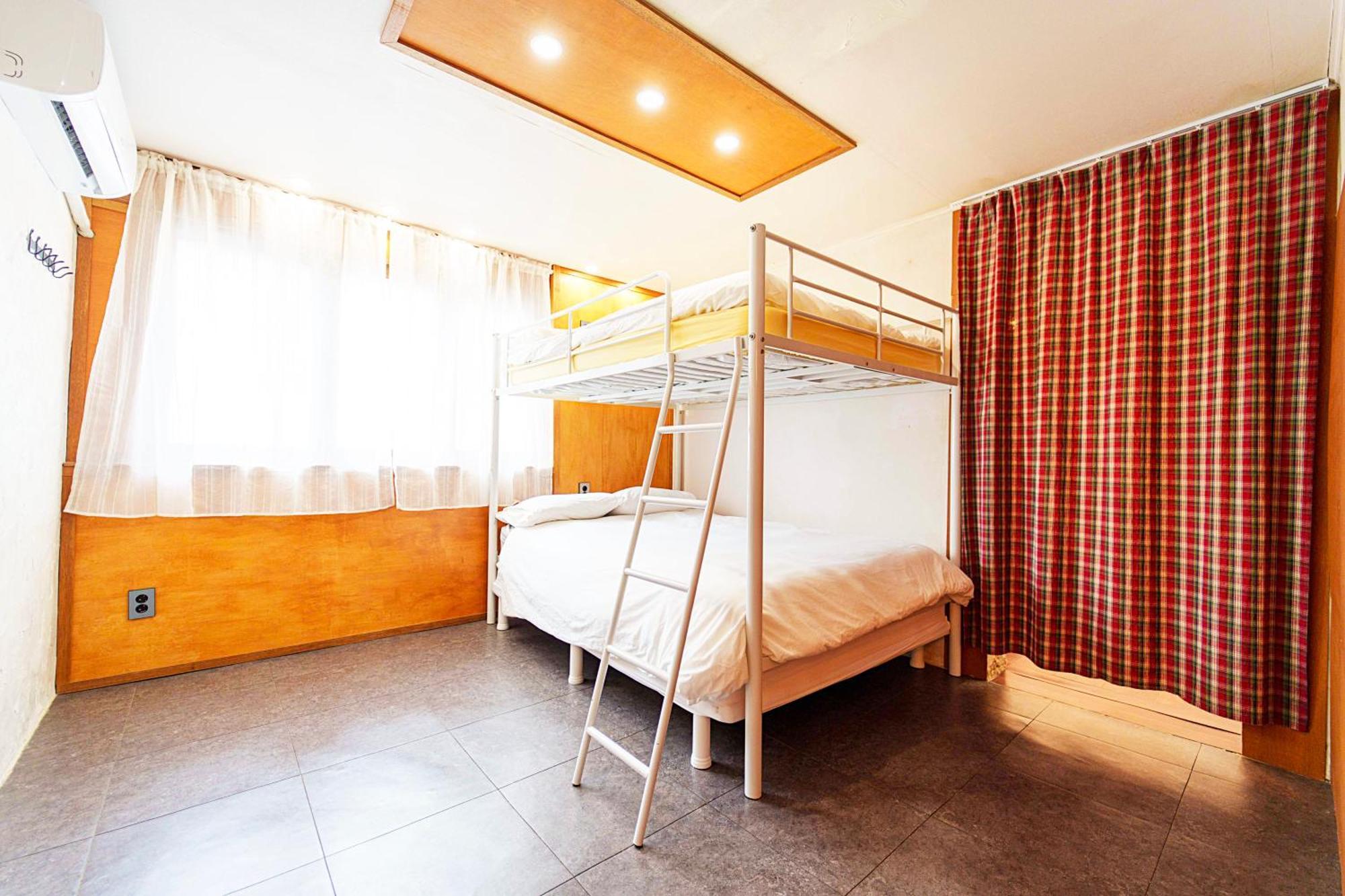 3-gu&anne House Hongdae 6room & 4bath House Apartemen *
