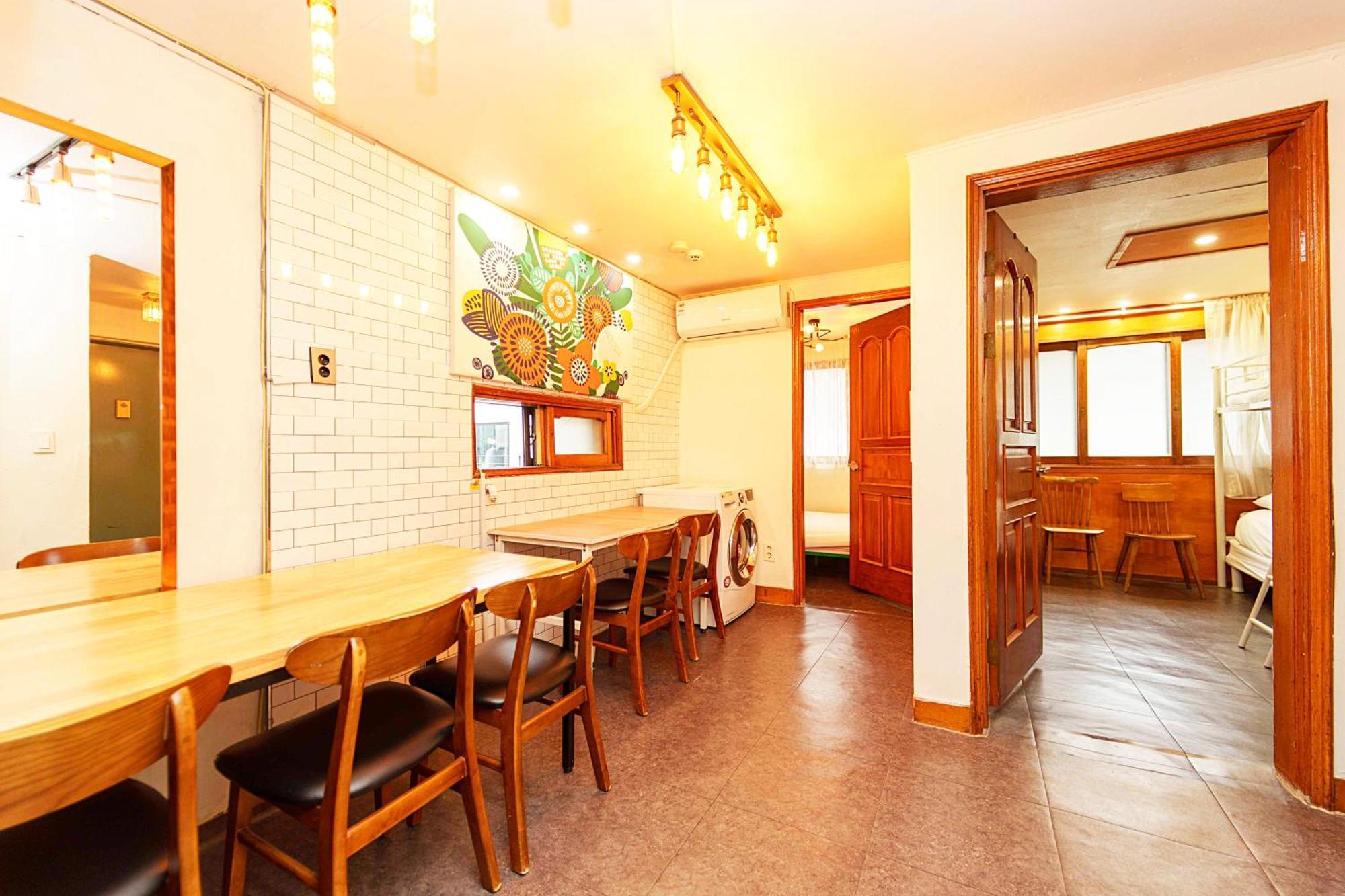 Apartemen 3-gu&anne House Hongdae 6room & 4bath House *